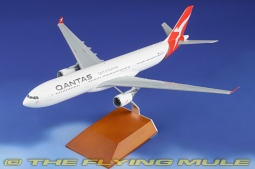 A330-300 Diecast Model, Qantas, VH-QPJ