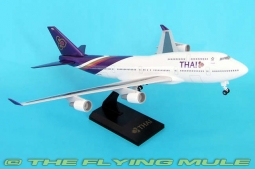 747-400 Display Model, Thai International, w/landing Gear