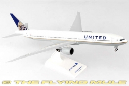 777-300 Display Model, United Airlines, w/Landing Gear - NOV PRE-ORDER