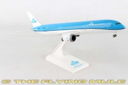 787-9 Dreamliner Display Model, KLM Royal Dutch Airlines, w/Landing Gear - NOV PRE-ORDER